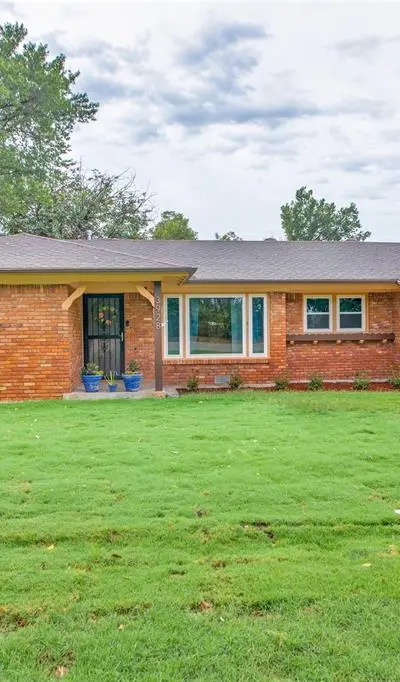 3928 Menzer Road, Fort Worth TX 76103