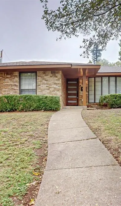 3714 Kiest Knoll Drive, Dallas TX 75233