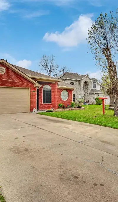1133 Bay Side Drive, Irving TX 75060 - Photo 2