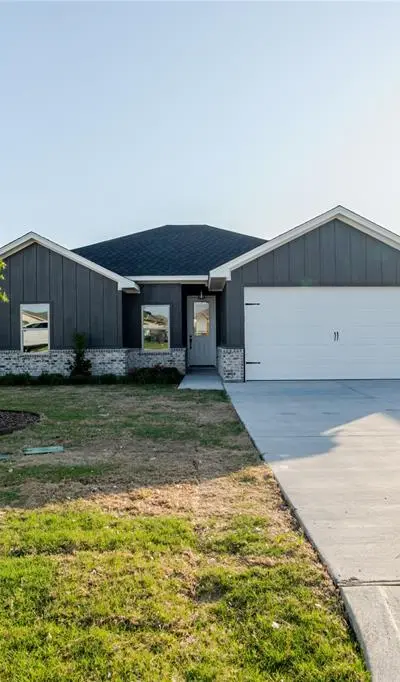 9213 Parkview Circle, Tolar TX 76476