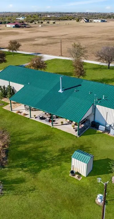 650 Scoggins Road, Tioga TX 76271