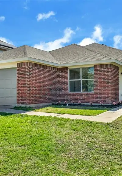 413 Fawn Hill Drive, Fort Worth TX 76134 - Photo 4