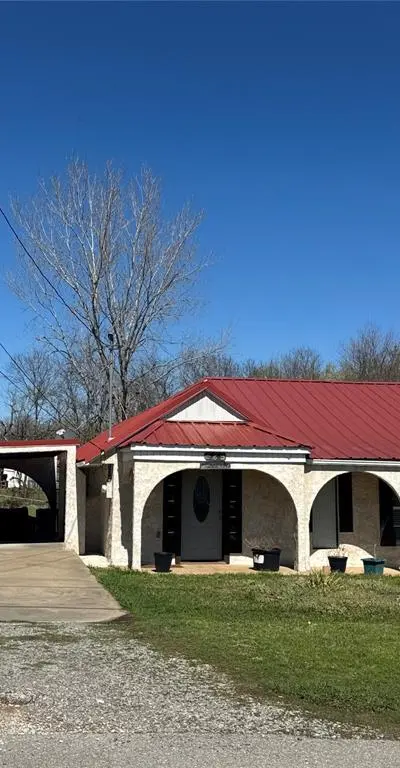 429 E Hanna Street, Denison TX 75021 - Photo 2