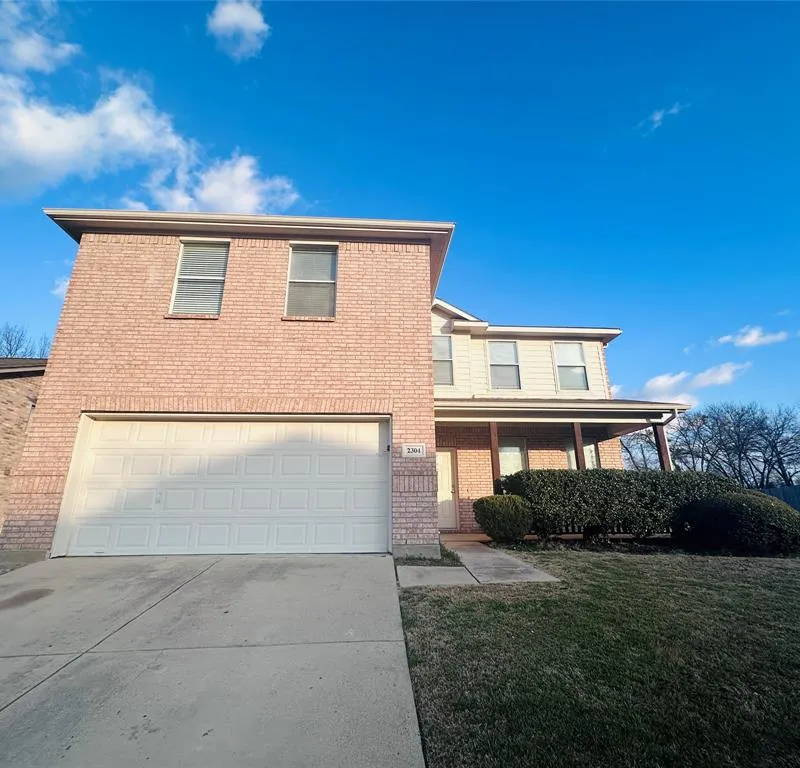 2304 Collington Drive, Roanoke TX 76262