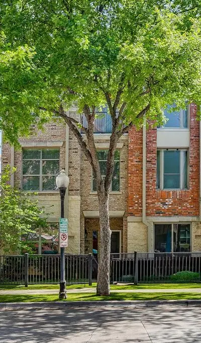 714 E 1st Street, Fort Worth TX 76102 - Photo 2