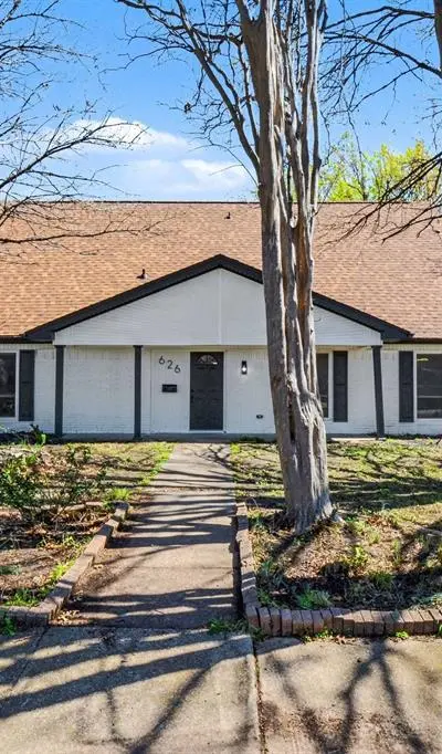 626 Bradfield Drive, Garland TX 75042 - Photo 2