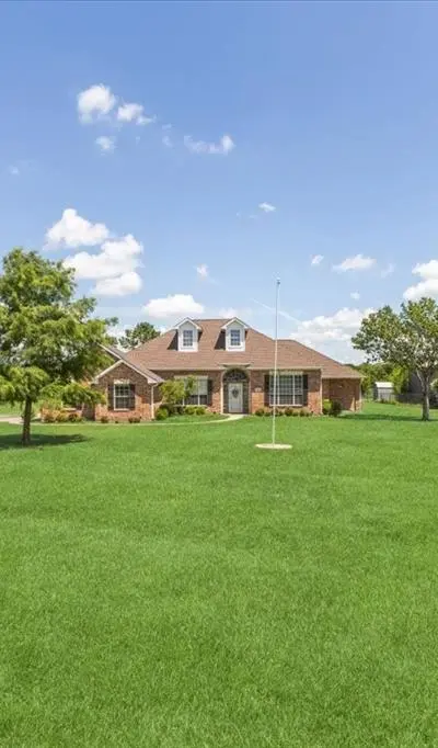 1062 Savannah Lane, Oak Ridge TX 75142 - Photo 5