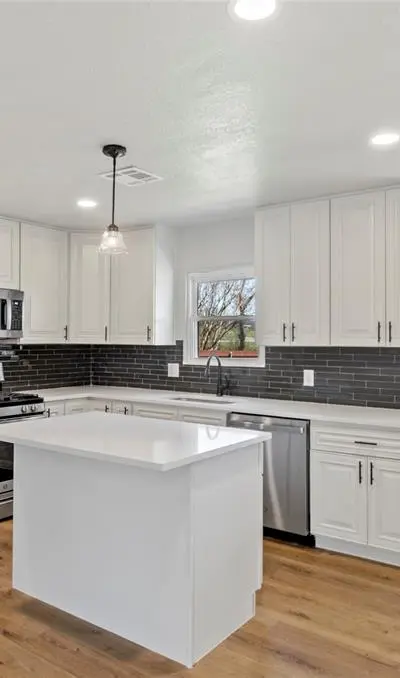 131 Long Street, Bowie TX 76230 - Photo 2