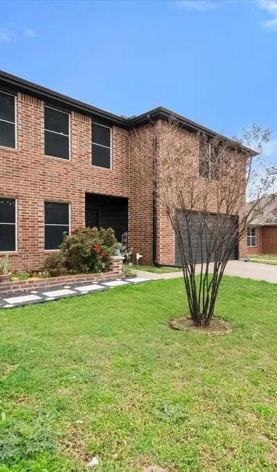 8133 Colbi Lane, Fort Worth TX 76120 - Photo 3