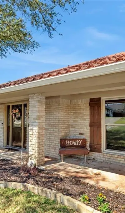 1111 Berkshire Court, Trophy Club TX 76262 - Photo 2