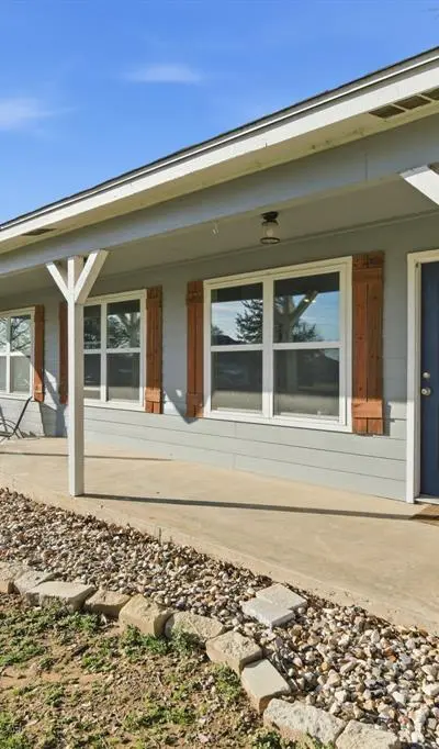 143 Mohave Drive E, Lake Kiowa TX 76240 - Photo 4