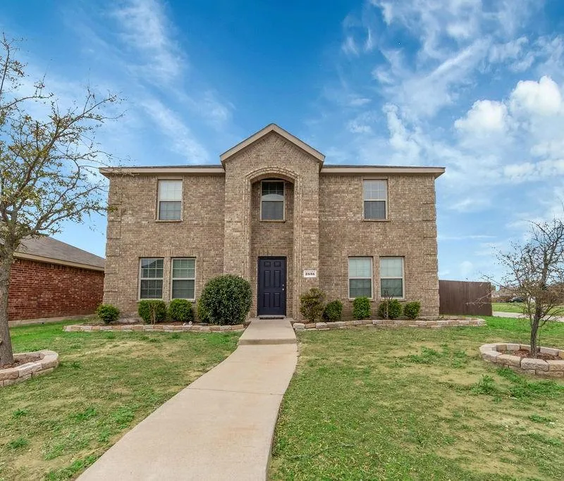 2535 Brentwood, Lancaster TX 75134