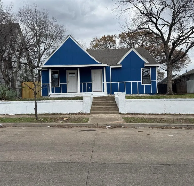 2010 Market Avenue, Fort Worth TX 76164