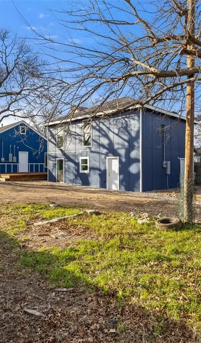 2010 Market Avenue, Fort Worth TX 76164 - Photo 2