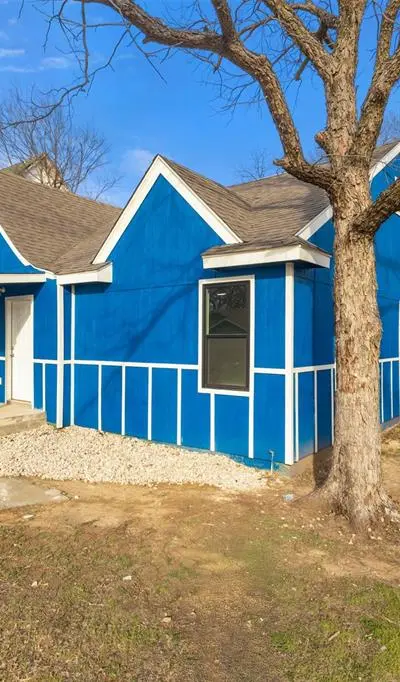 2010 Market Avenue, Fort Worth TX 76164 - Photo 4
