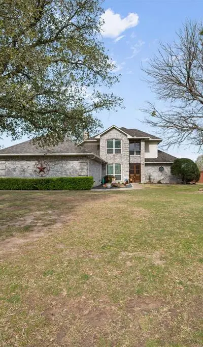 220 S Fork Drive, Hudson Oaks TX 76087 - Photo 2