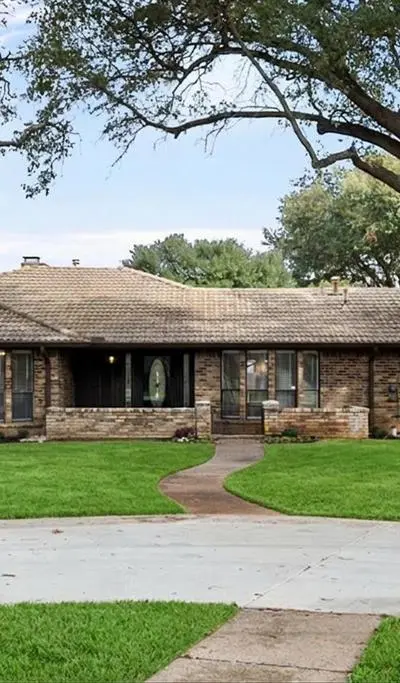 2306 Sunnyvale Road, Grand Prairie TX 75050 - Photo 2