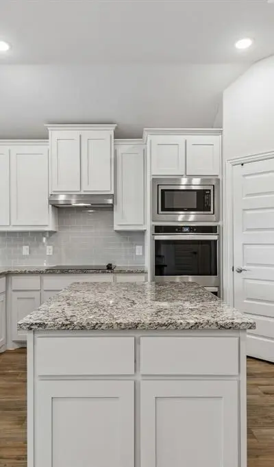 708 Olivia Lane, Collinsville TX 76233 - Photo 5