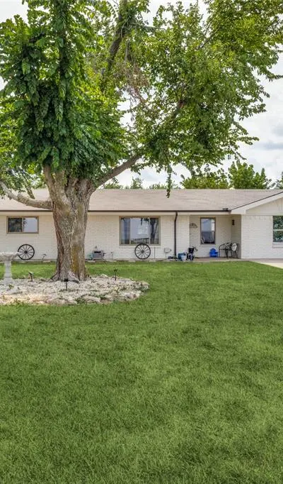6482 County Road 321, Valley View TX 76272 - Photo 4