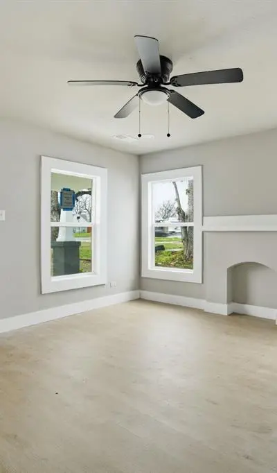 1511 Southerland Avenue, Dallas TX 75203 - Photo 2