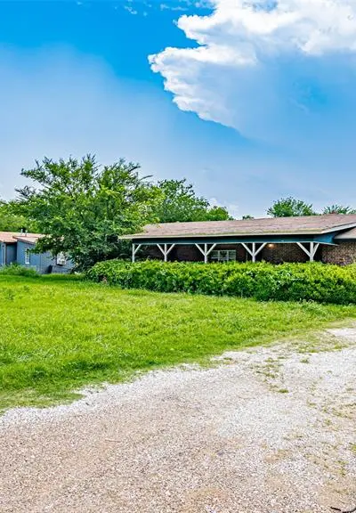 291 County Road 4858, Newark TX 76071 - Photo 2