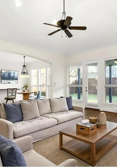 5212 Maple Springs Boulevard, Dallas TX 75235 - Photo 2