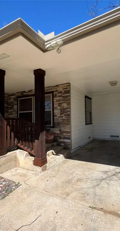 533 E Sears Street, Denison TX 75021