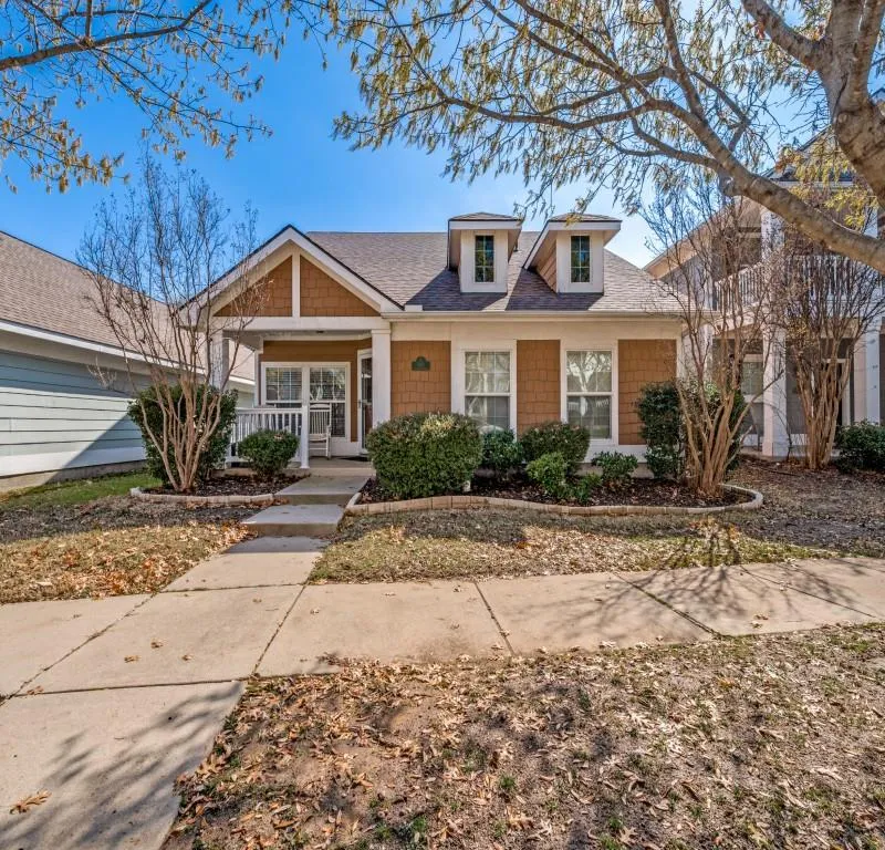 1128 Hayden Lane, Savannah TX 76227