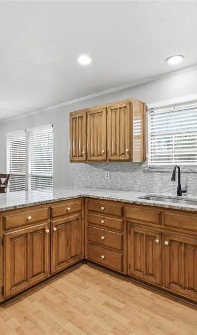 2004 Glen Creek Court, Arlington TX 76015 - Photo 3