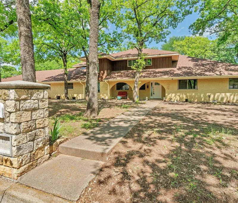 116 Nottingham Circle, Bridgeport TX 76426