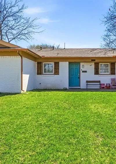 1540 Roma Lane, Fort Worth TX 76134 - Photo 2