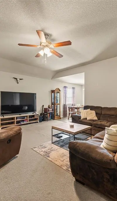 211 Mccullough Loop, Temple TX 76502 - Photo 4