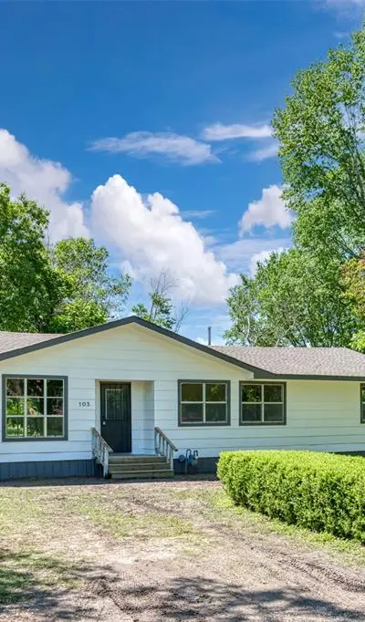 2842 Carlson Drive, Dallas TX 75235