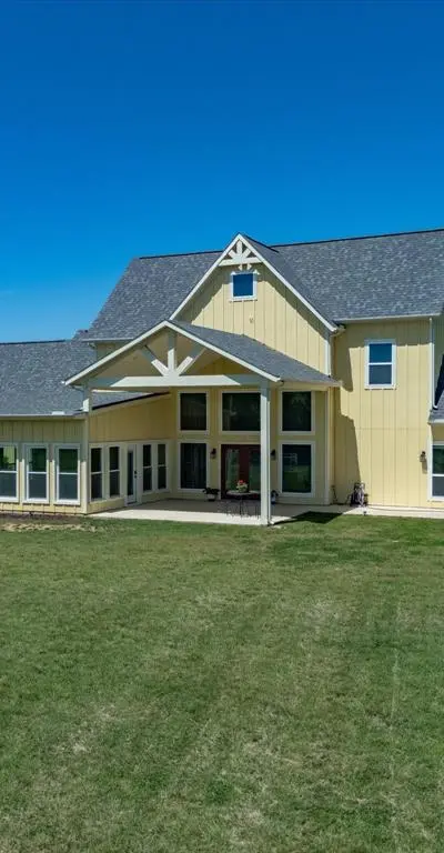 2025 County Road 1792, Sunset TX 76270 - Photo 2