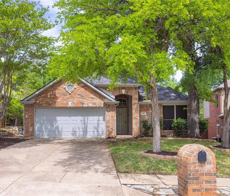 2405 Pinehurst Court, Highland Village TX 75077