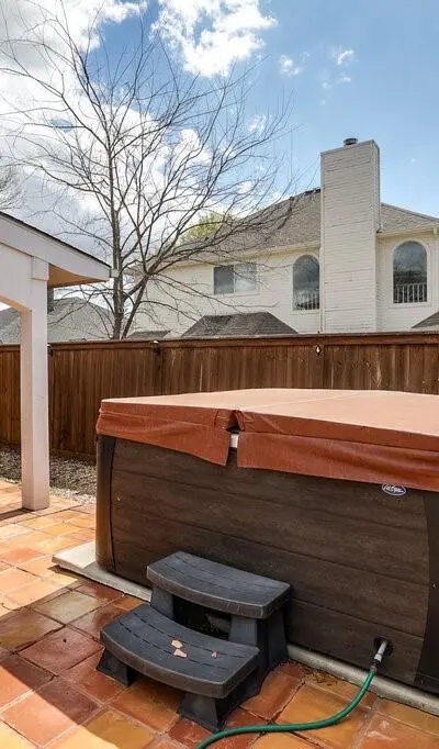 706 Gentry Drive, Arlington TX 76018 - Photo 2