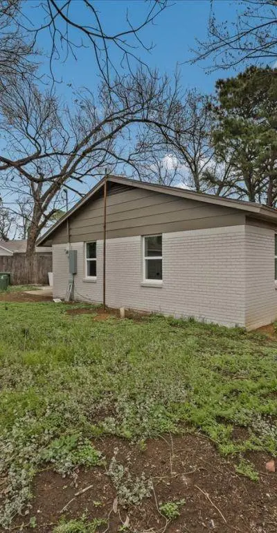802 Nl Robinson Drive, Arlington TX 76011 - Photo 5