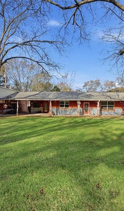 115 Friar Tuck Drive, Gordonville TX 76245