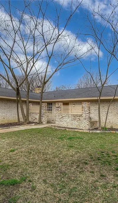 1218 Northwood Drive, Commerce TX 75428 - Photo 2