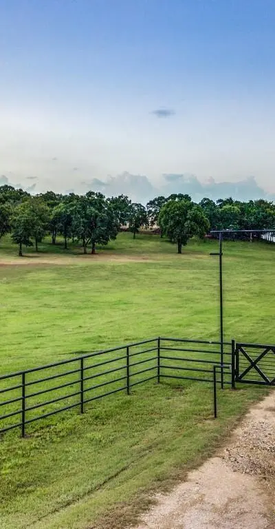 248 Howard Road, Valley View TX 76272 - Photo 3