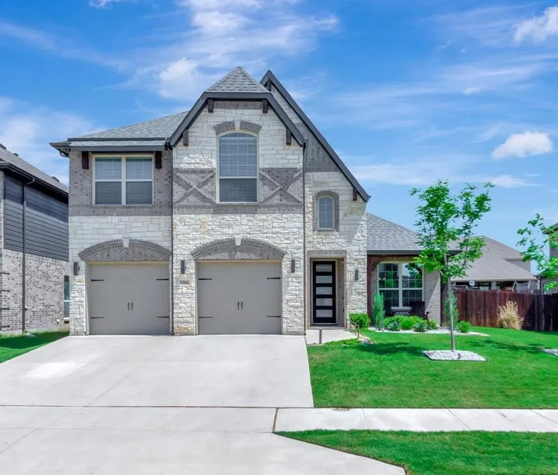 9304 Saltbrush Street, Fort Worth TX 76177