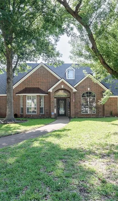 910 Kings Court, Duncanville TX 75137 - Photo 2