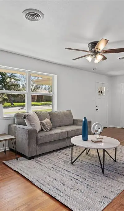 903 Stanley Street, Denton TX 76201 - Photo 5