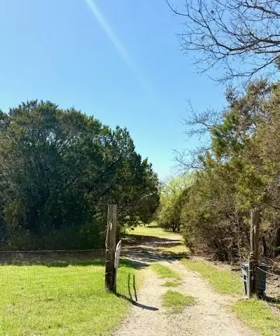 612 County Road 3570, China Spring TX 76633
