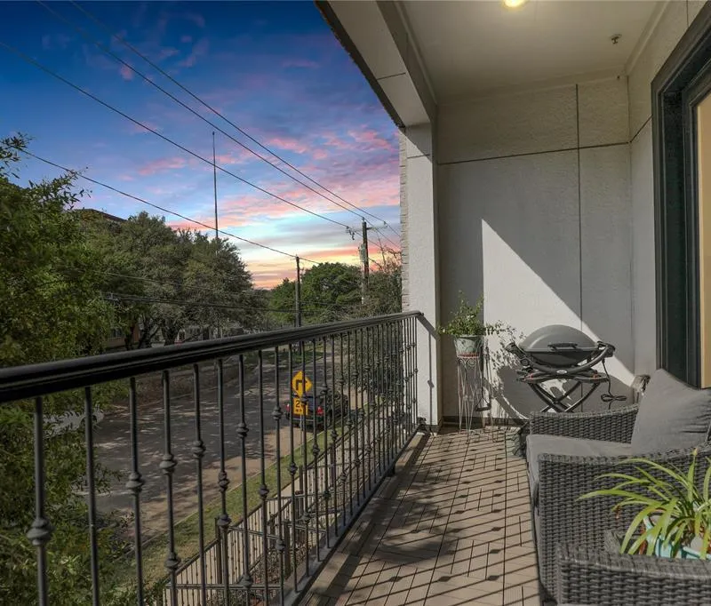 7333 Valley View Lane # 607, Dallas TX 75240