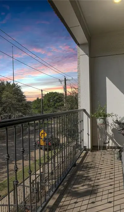 7333 Valley View Lane # 607, Dallas TX 75240