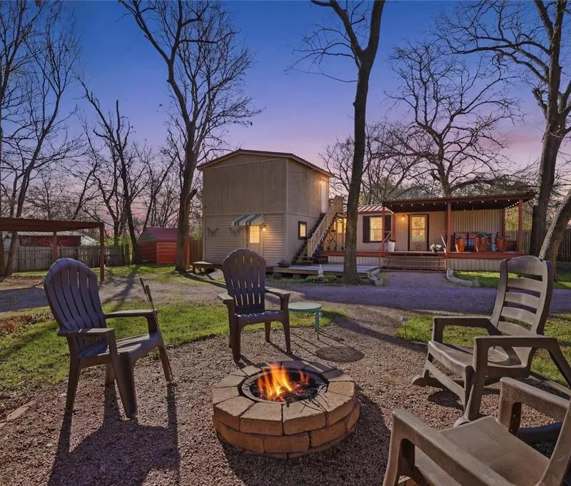 48 Ivanhoe Drive, Gordonville TX 76245