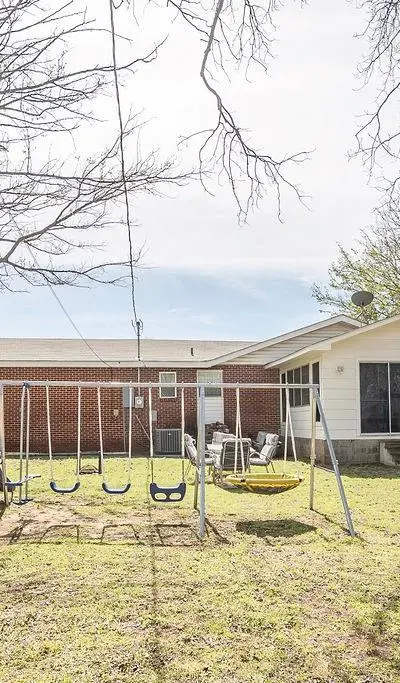 809 E Highway 82, Nocona TX 76255 - Photo 4