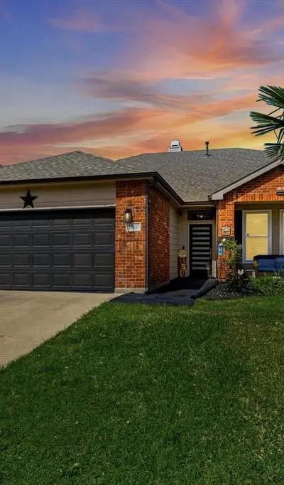 12637 Chittamwood Trail, Fort Worth TX 76040 - Photo 2