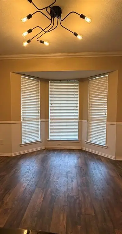 200 Red Oak Creek Drive, Oak Leaf TX 75154 - Photo 4